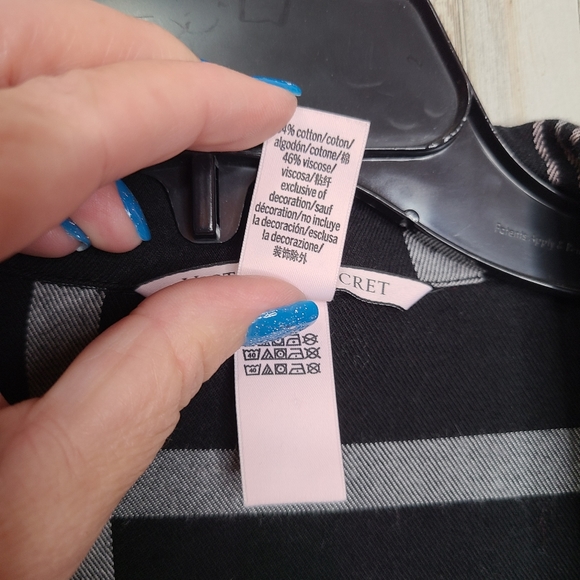 Victoria's Secret Black Plaid Button Front Sleep Shirt Ladies Size Large - Picture 7 of 10